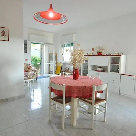 Ferienhaus A Due Passi Dal Mare Torre Suda